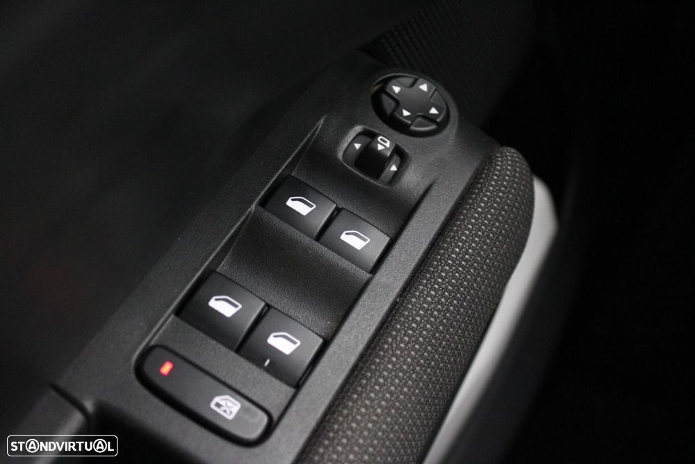 Citroën C3 Aircross 1.2 PureTech C-Series EAT6 — fotografia 27