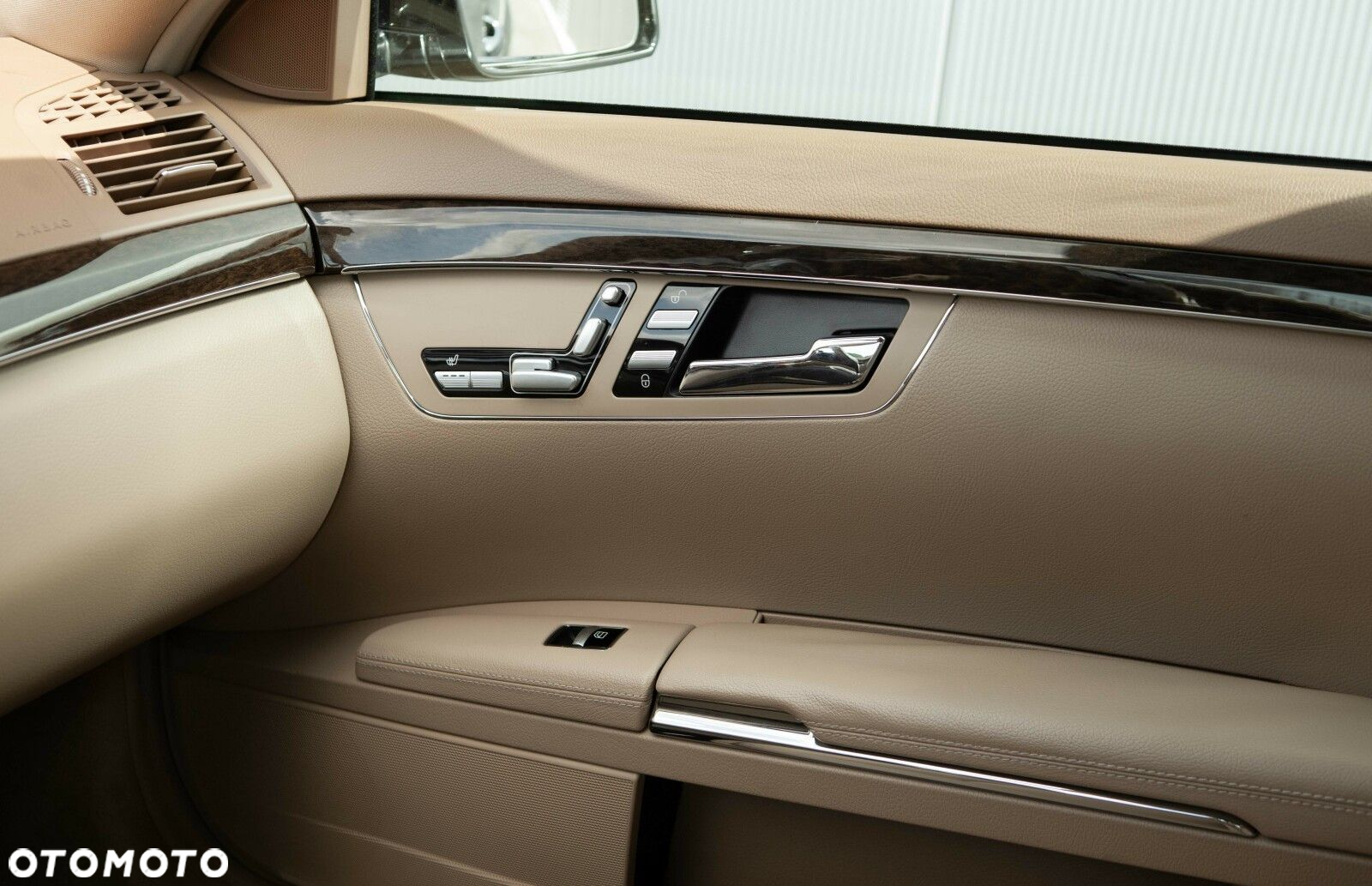 Mercedes-Benz Klasa S 350 BlueTec L 4-Matic - 34