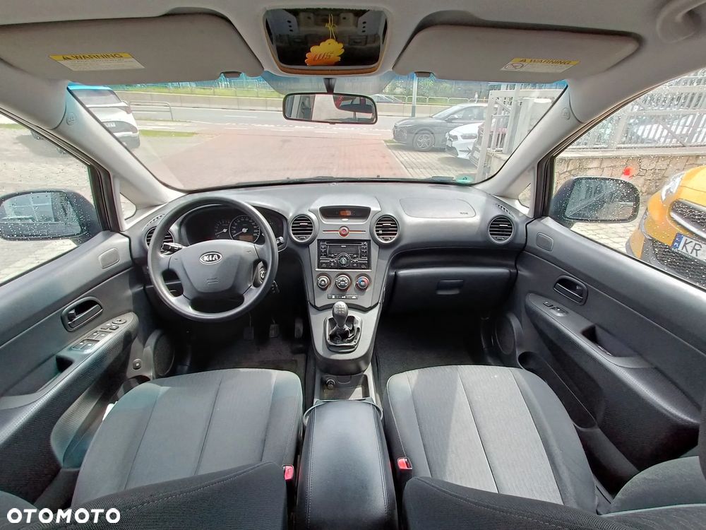 Kia Carens 2.0 EX - 10