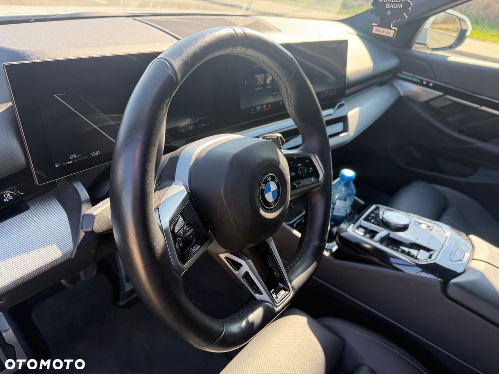 BMW Seria 5 520d xDrive mHEV - 8