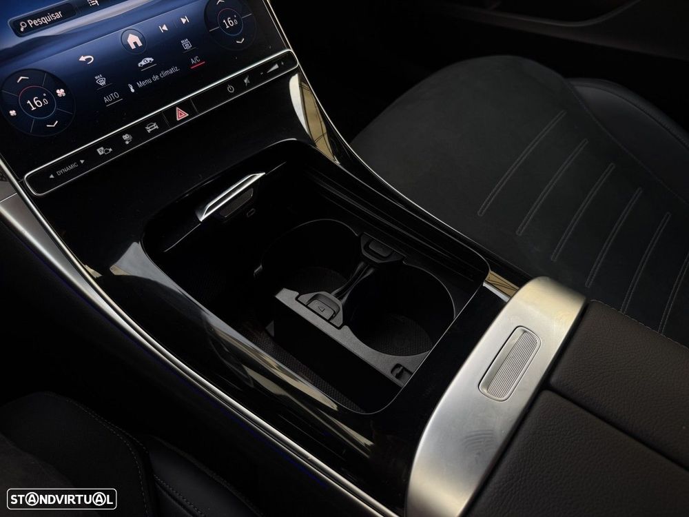 Mercedes-Benz C 300 e T 9G-TRONIC AMG Line — fotografia 42