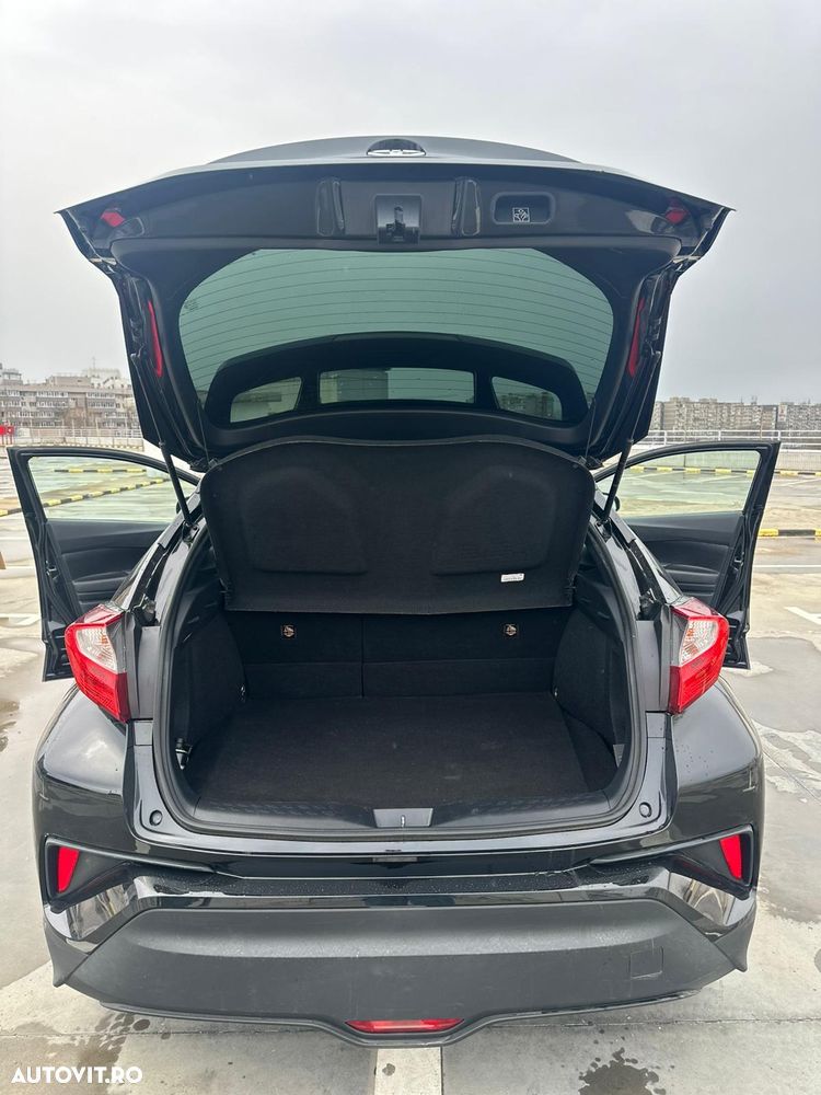 Toyota C-HR - 4