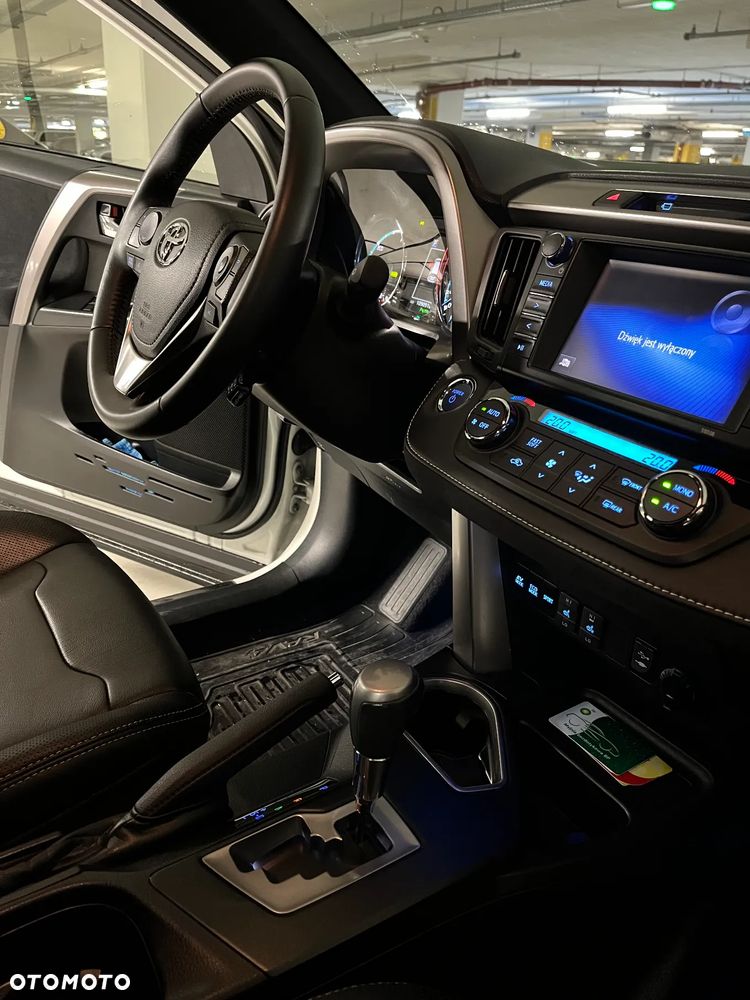 Toyota RAV4 Hybrid Prestige 4x2 - 21