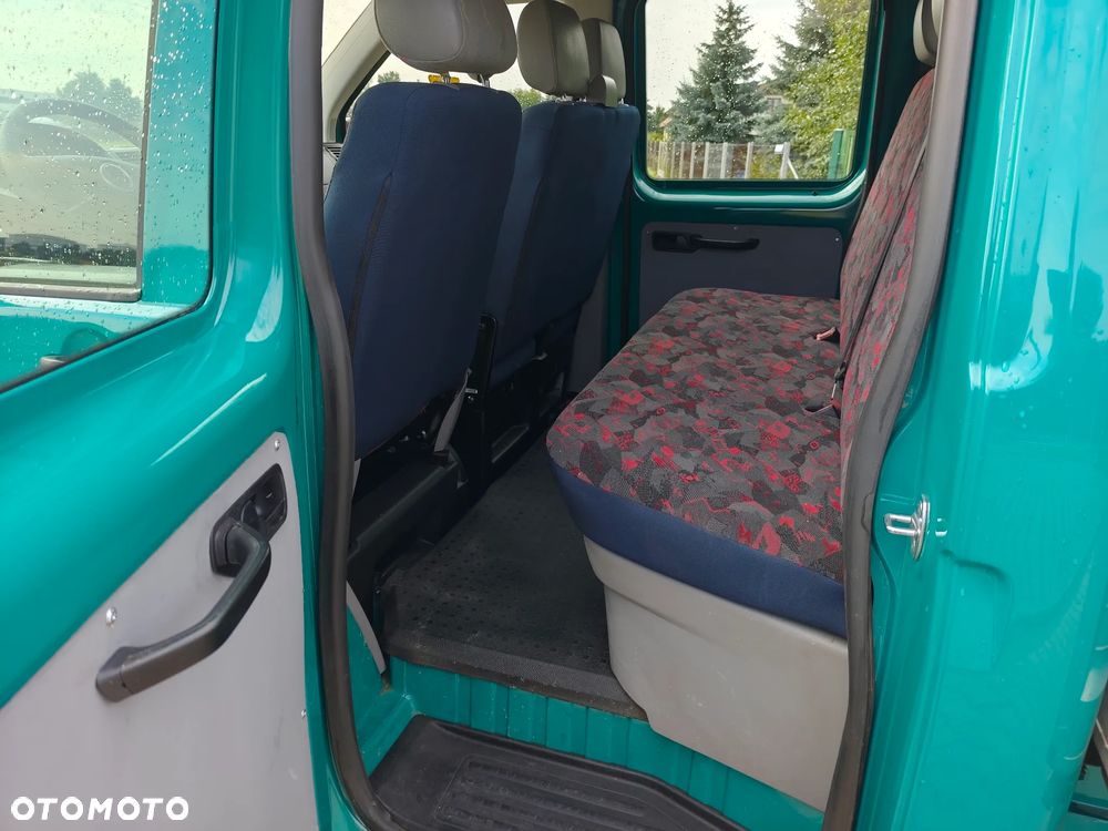 Volkswagen Transporter T5 - 12