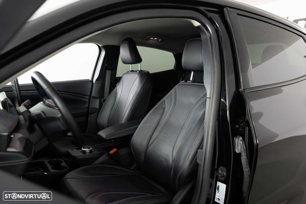 Ford Mustang Mach-E Standard - 9