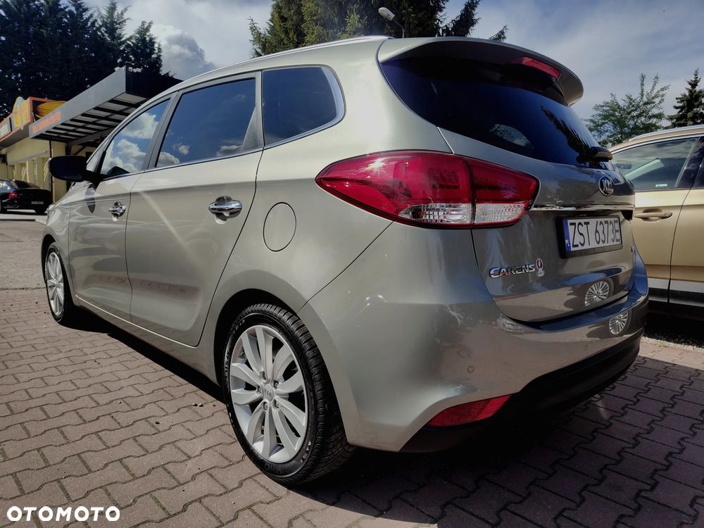 Kia Carens 1.6 GDI Attract - 8