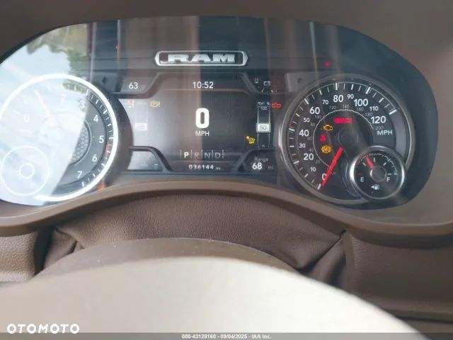 RAM 1500 Crew Cab Shortbed Laramie - 15
