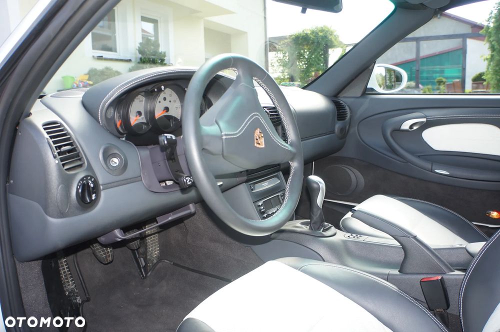 Porsche 911 Carrera 4 Cabrio - 6