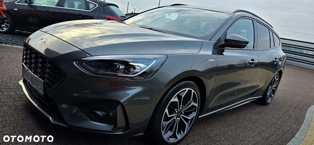 Ford Focus 1.5 EcoBoost ST-Line - 9