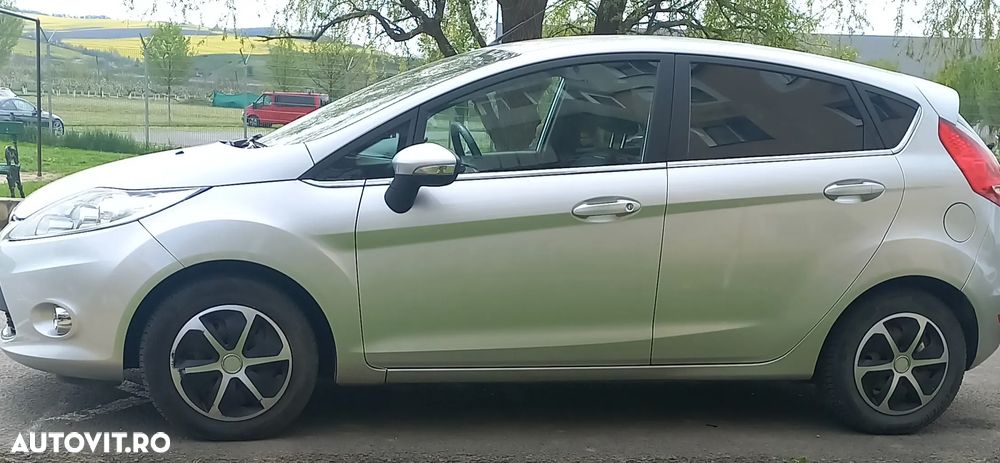 Ford Fiesta 1.4 Titanium - 3
