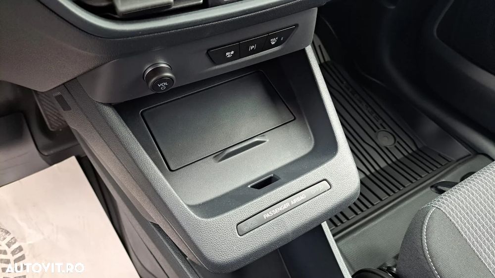 Ford NEW E-TRANSIT COURIER - 36