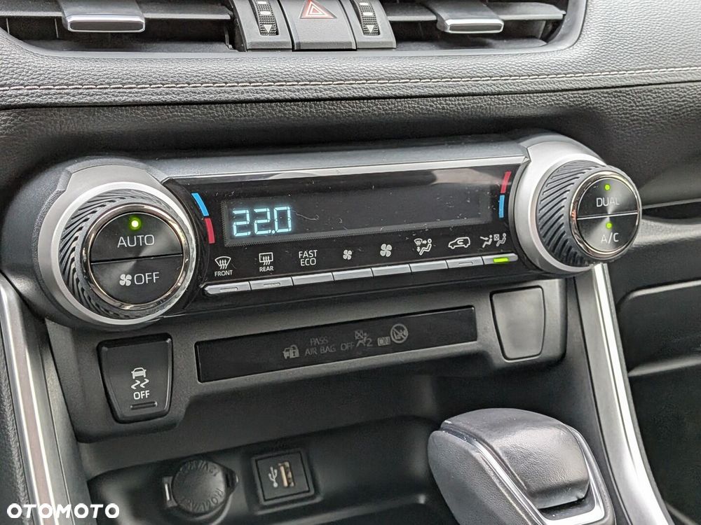 Toyota RAV4 - 28