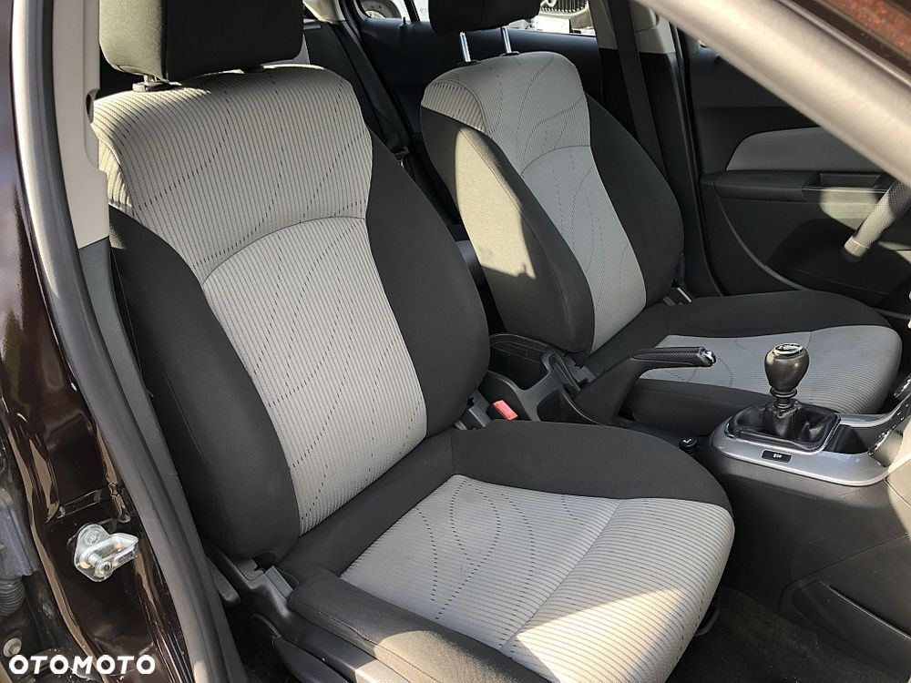 Chevrolet Cruze 1.6 LT - 22