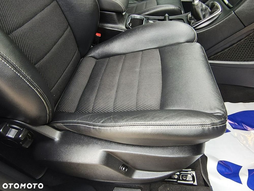 Ford S-Max 2.0 TDCi DPF Titanium - 25