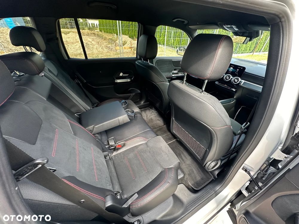Mercedes-Benz GLB 220 d 4-Matic AMG Line 8G-DCT - 27