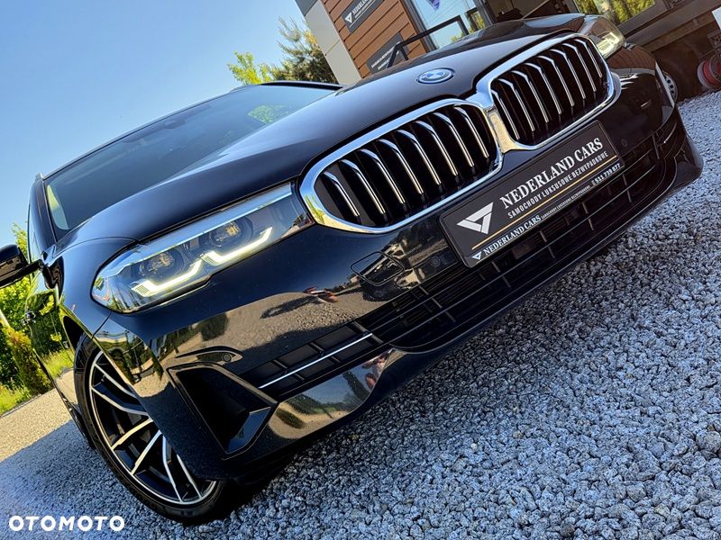 BMW Seria 5 530e xDrive - 5