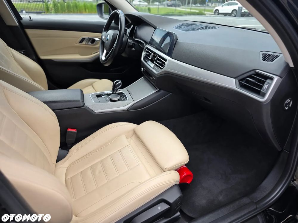 BMW Seria 3 - 27