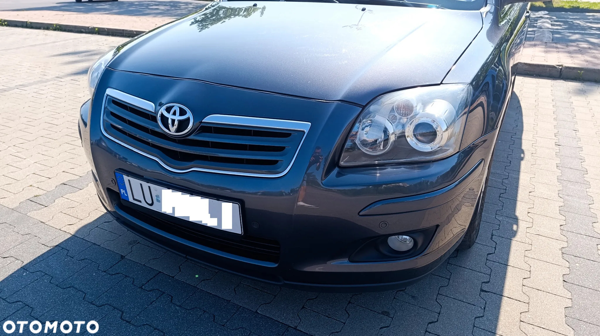 Toyota Avensis 1.8 VVT-i Luna - 2
