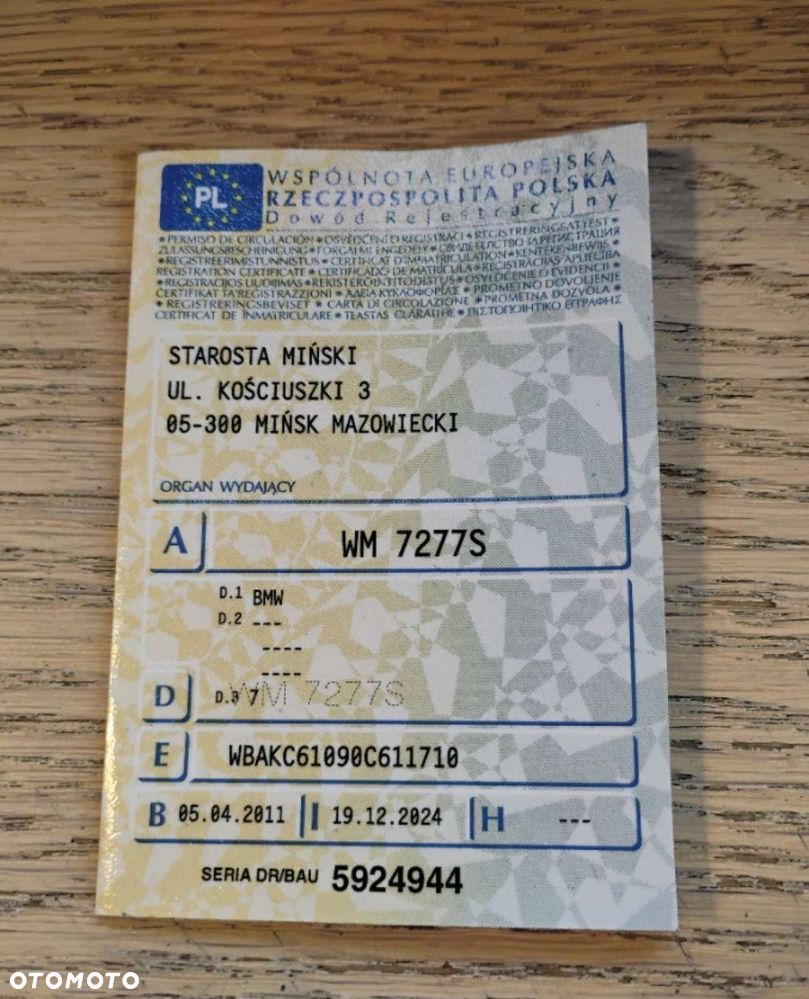 BMW Seria 7 - 32