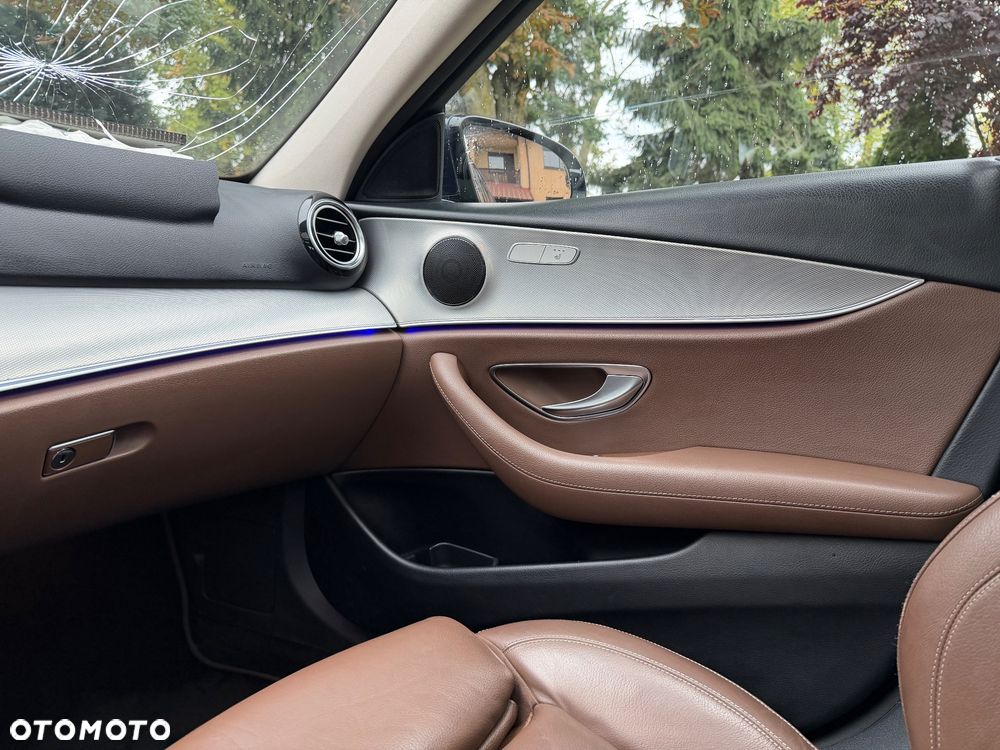 Mercedes-Benz Klasa E 200 d 9G-TRONIC Exclusive - 25