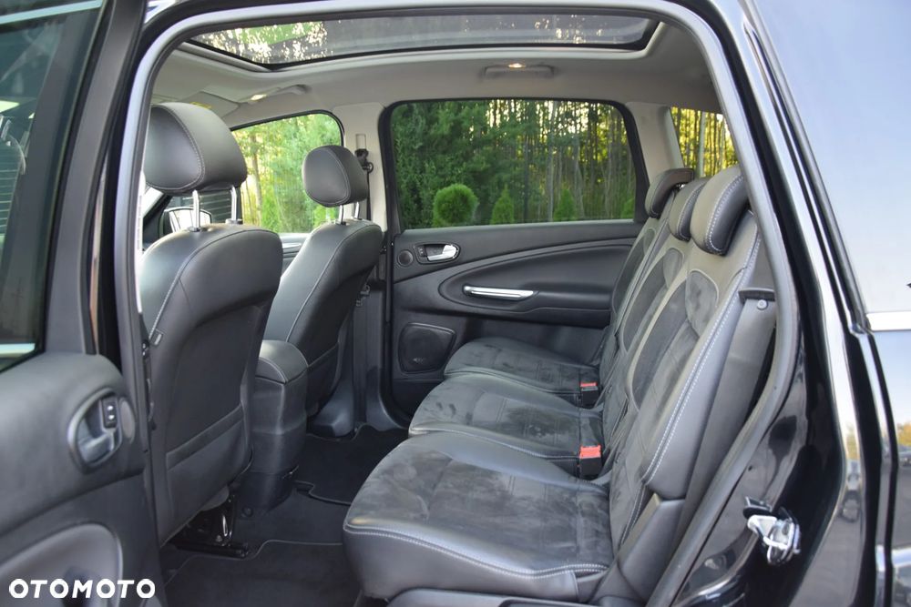 Ford S-Max 2.0 TDCi DPF Titanium - 6