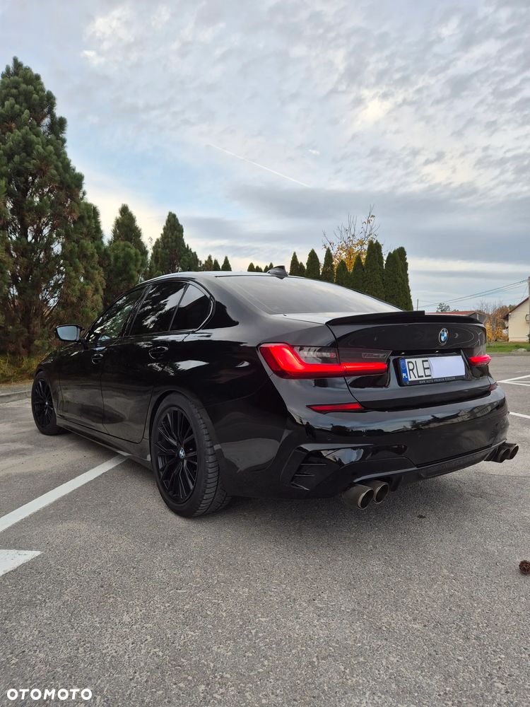 BMW Seria 3 318d M Sport - 17
