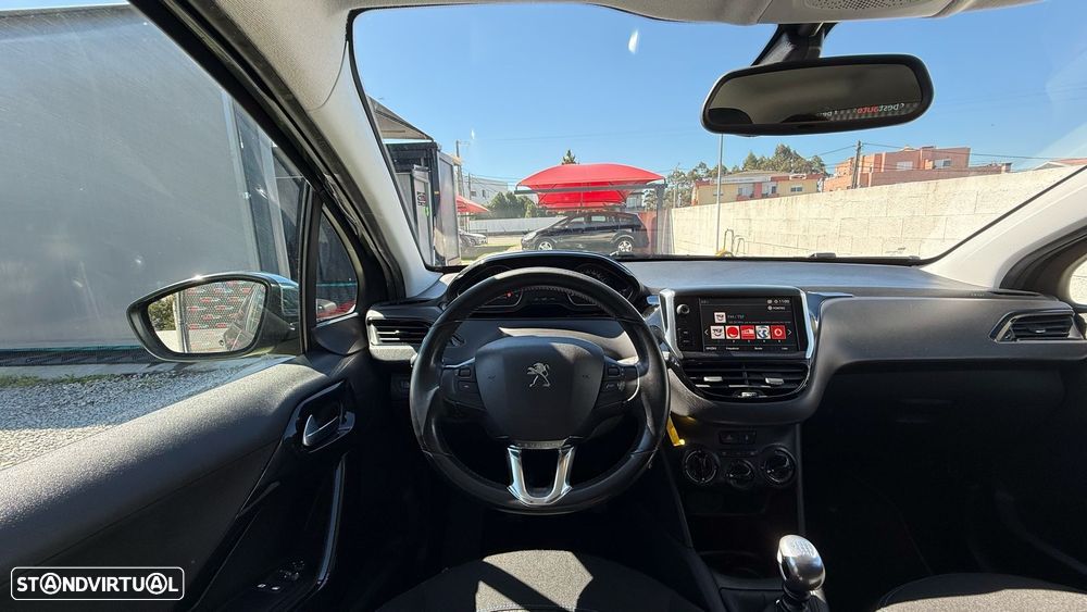 Peugeot 208 1.5 BlueHDi Signature - 21