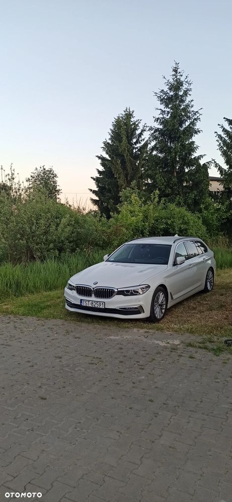 BMW Seria 5 525d Luxury Line - 6