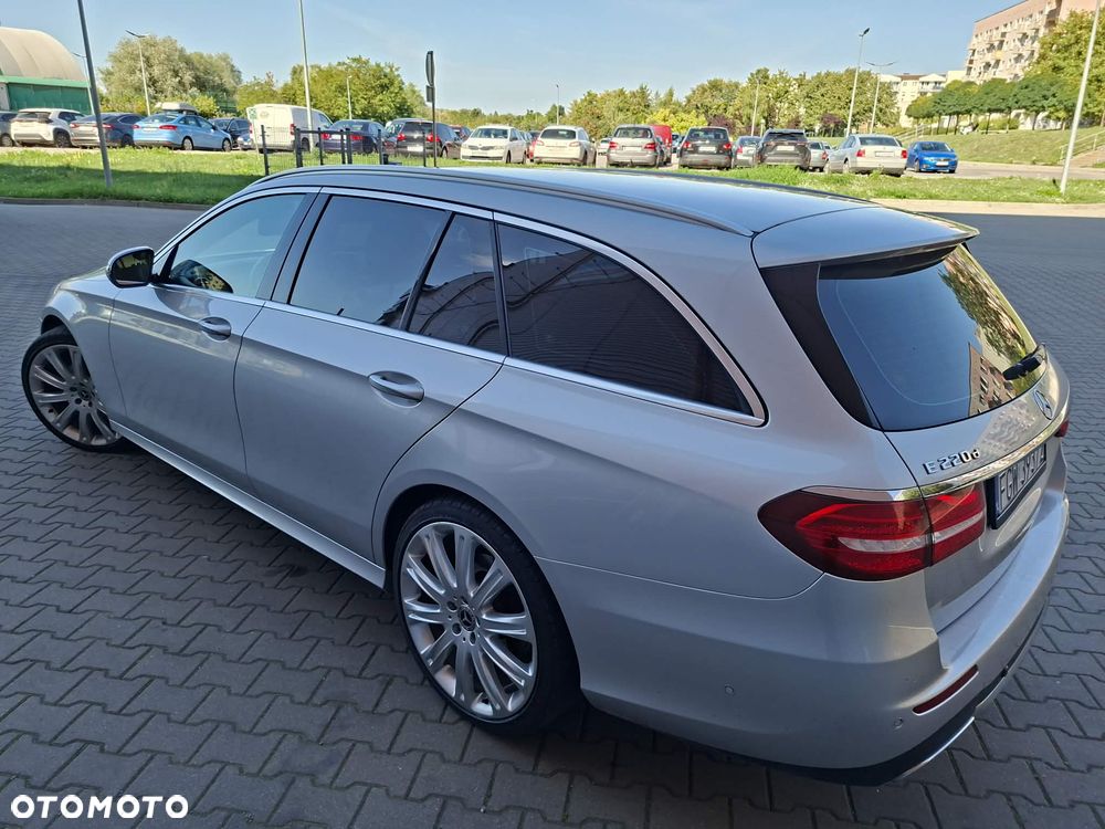 Mercedes-Benz Klasa E 220 d 9G-TRONIC AMG Line - 23