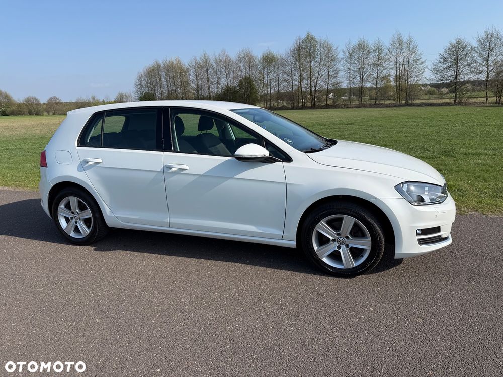 Volkswagen Golf 1.6 TDI DPF Highline - 6