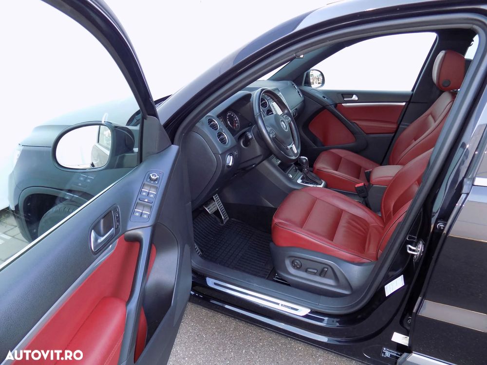 Volkswagen Tiguan 2.0 TDI DPF 4Motion BlueMotion Technology DSG Sport & Style - 12