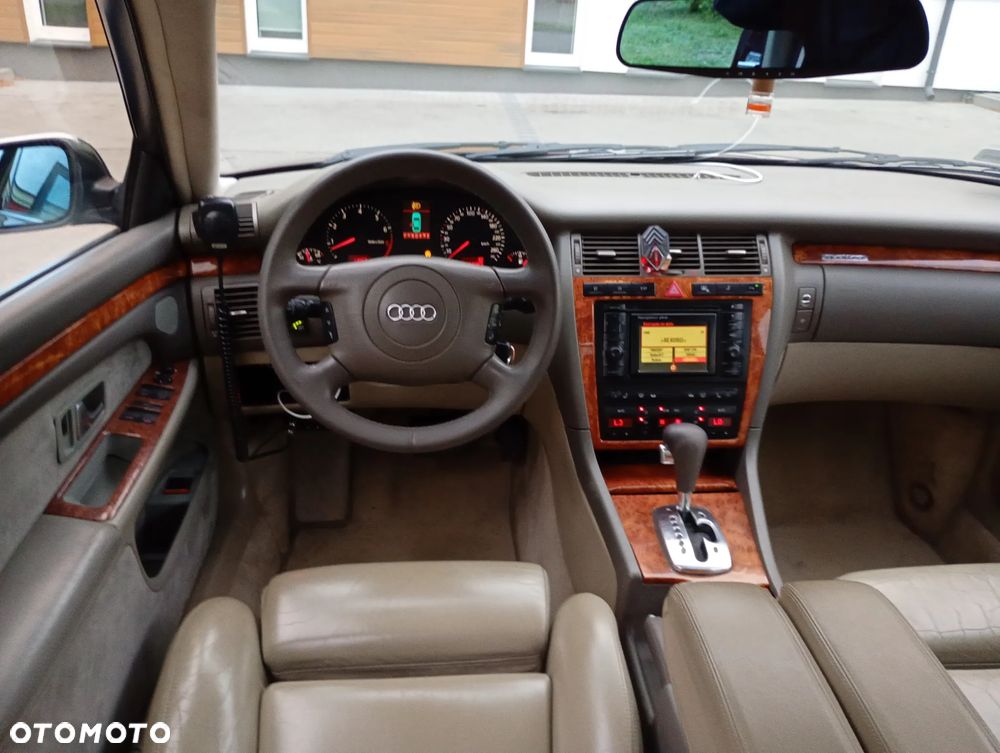 Audi A8 - 34