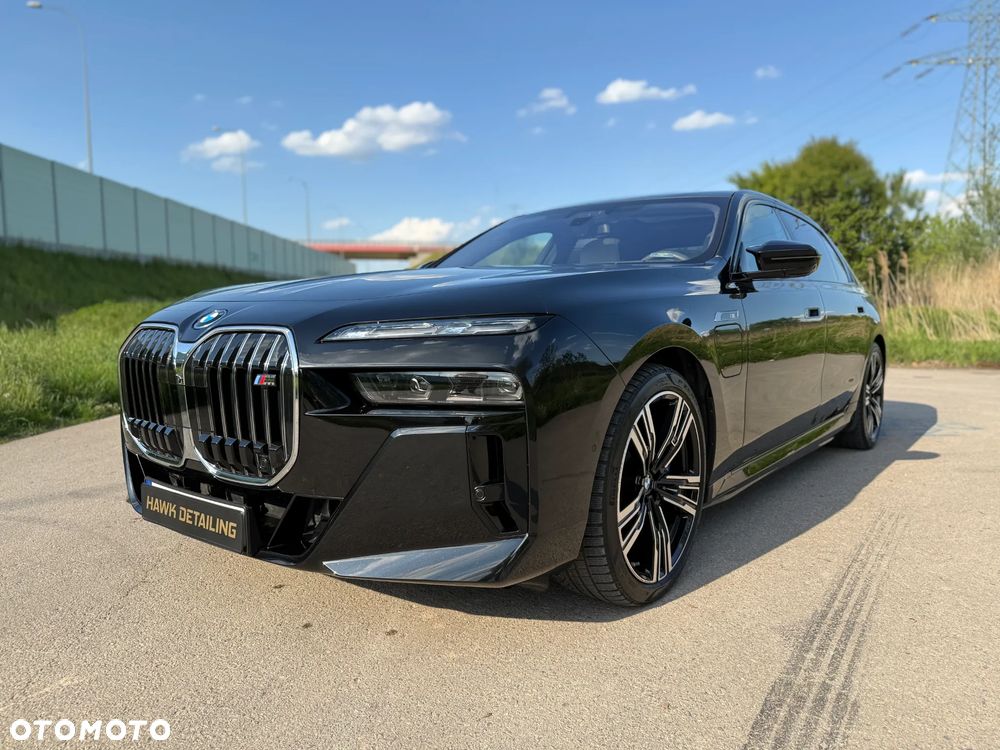 BMW Seria 7 M760e PHEV xDrive sport - 9