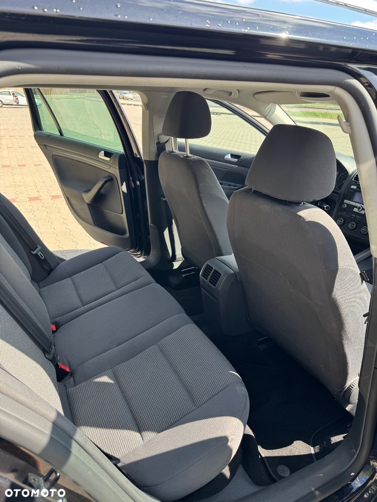 Volkswagen Golf - 9
