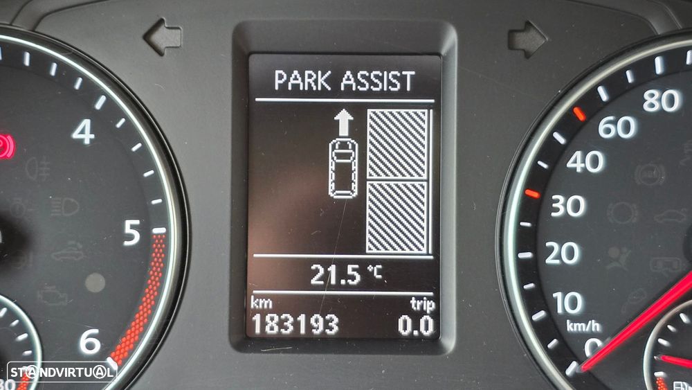 VW Sharan 2.0 TDI Blue Highline - 21