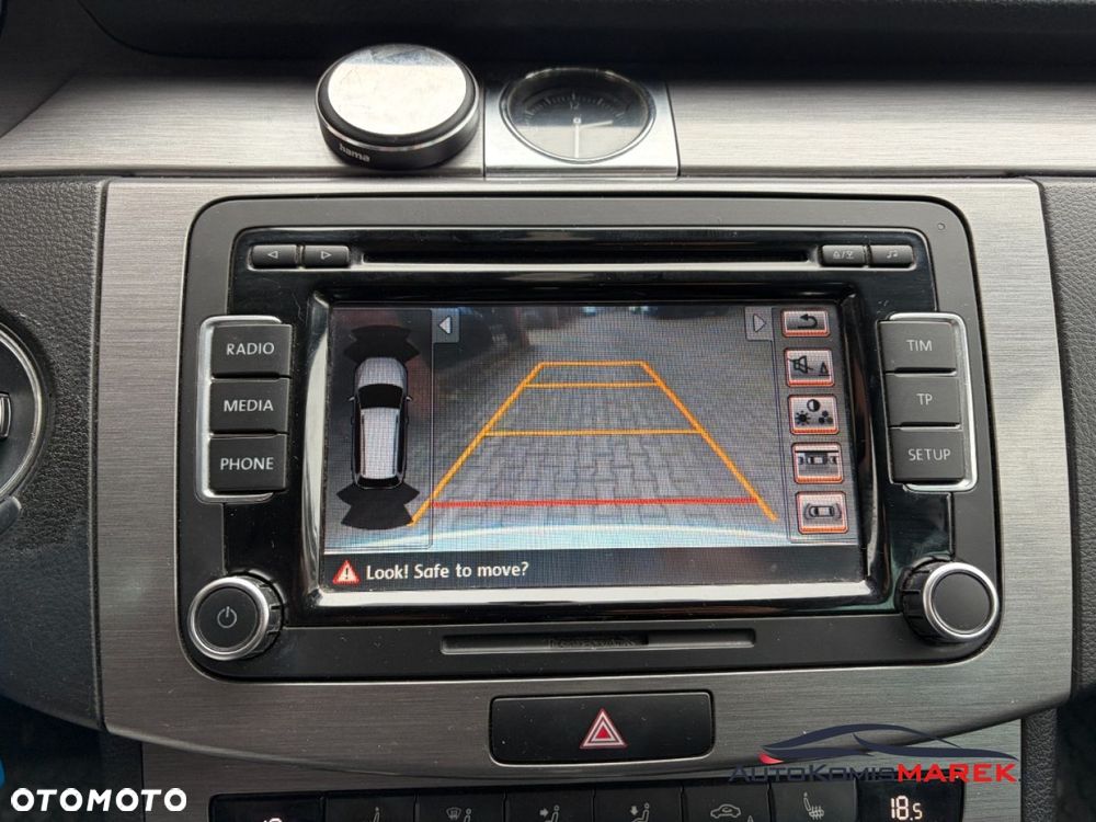 Volkswagen Passat - 16