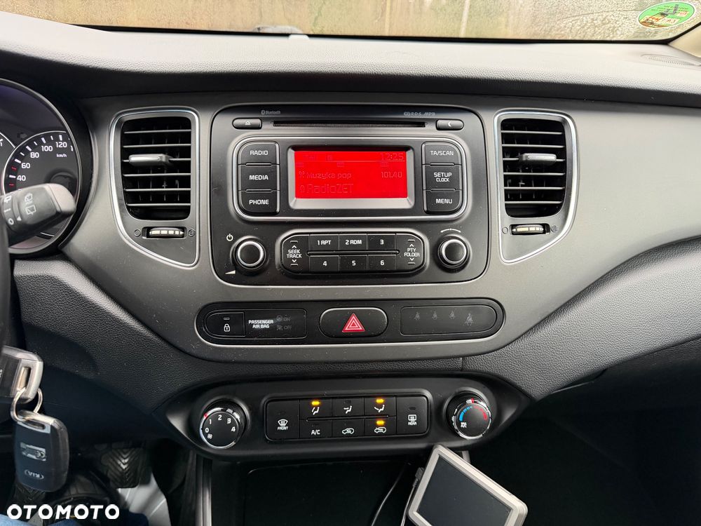 Kia Carens 1.7 CRDi Vision - 26