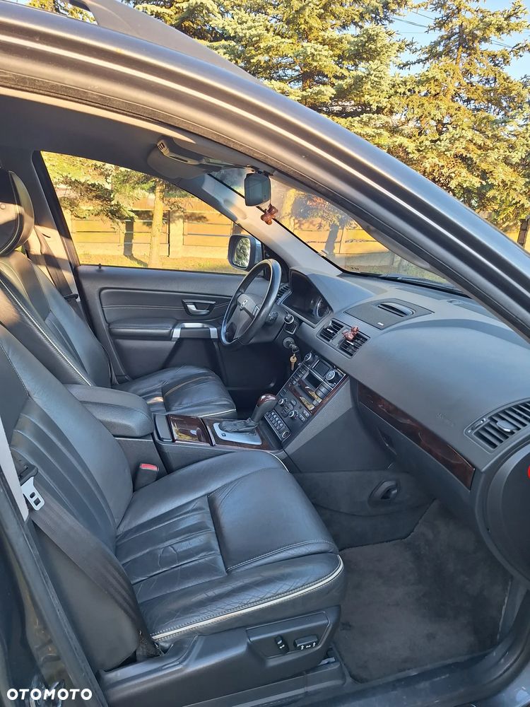 Volvo XC 90 D5 Executive - 9