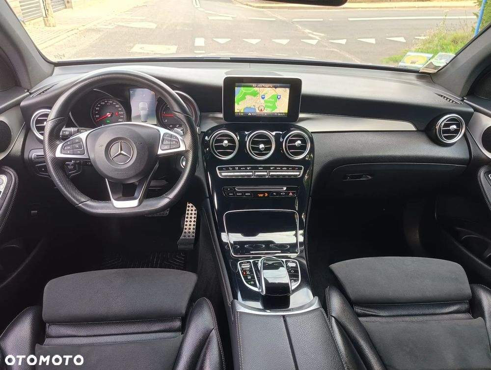 Mercedes-Benz GLC 220 d 4Matic 9G-TRONIC AMG Line - 13