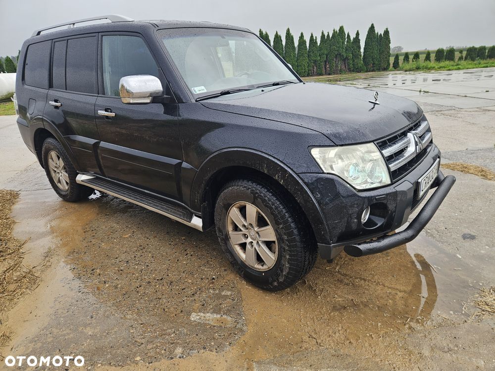 Mitsubishi Pajero - 3