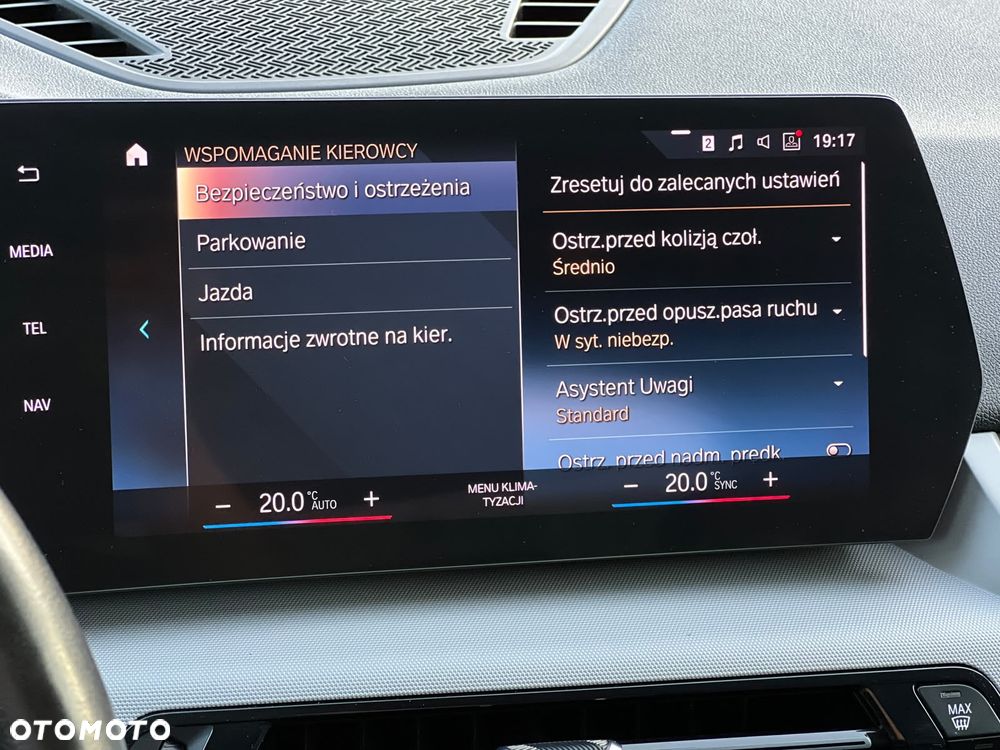 BMW X1 sDrive18d sport - 30