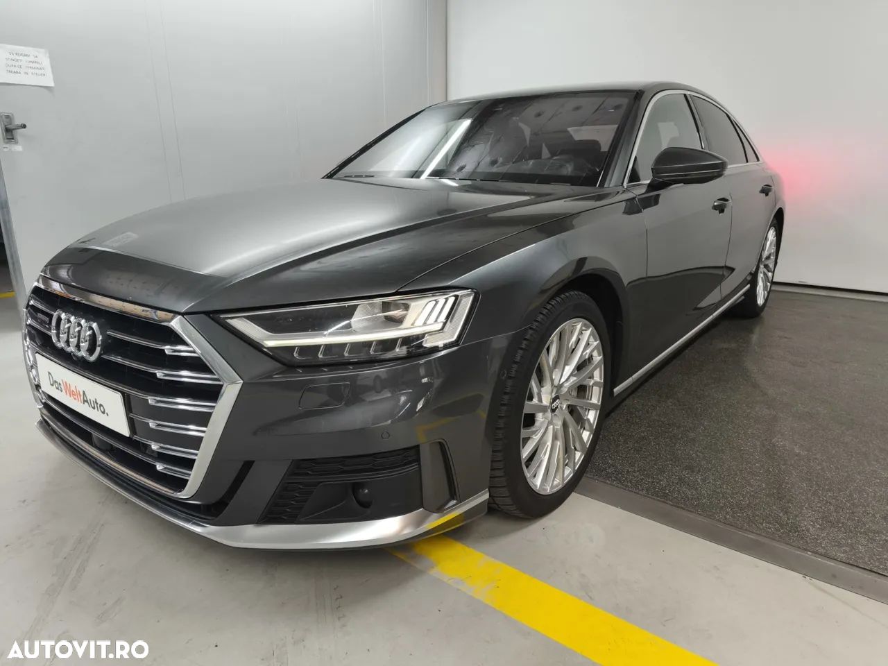 Audi A8 - 1