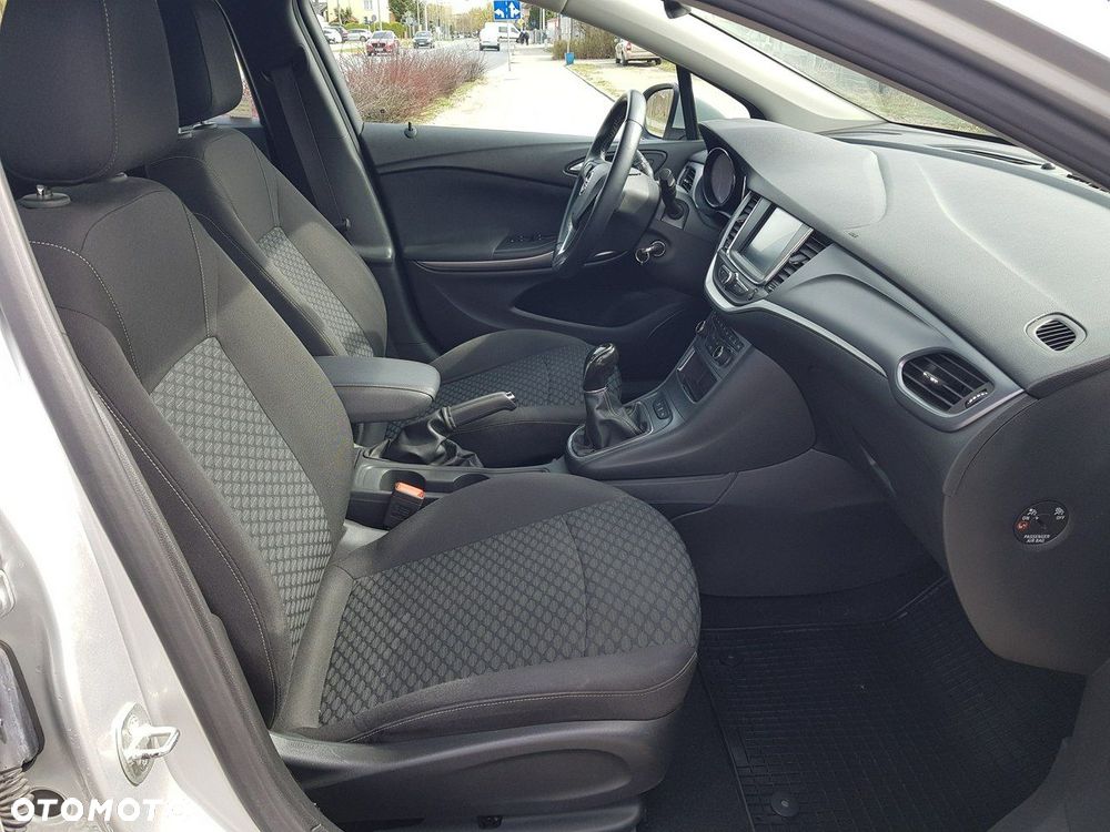 Opel Astra - 17