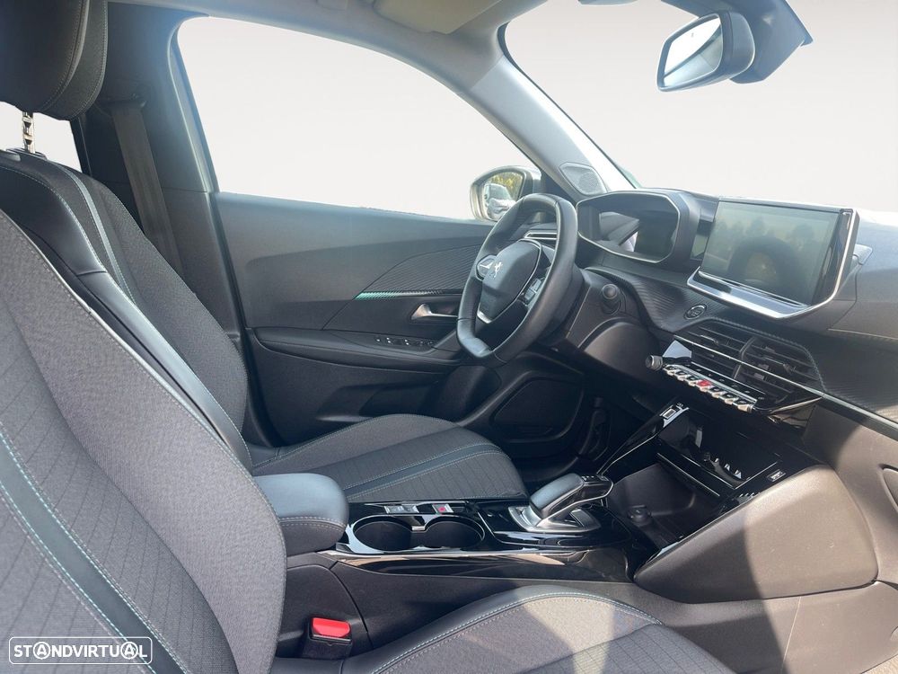 Peugeot e-2008 50 kWh Allure - 15