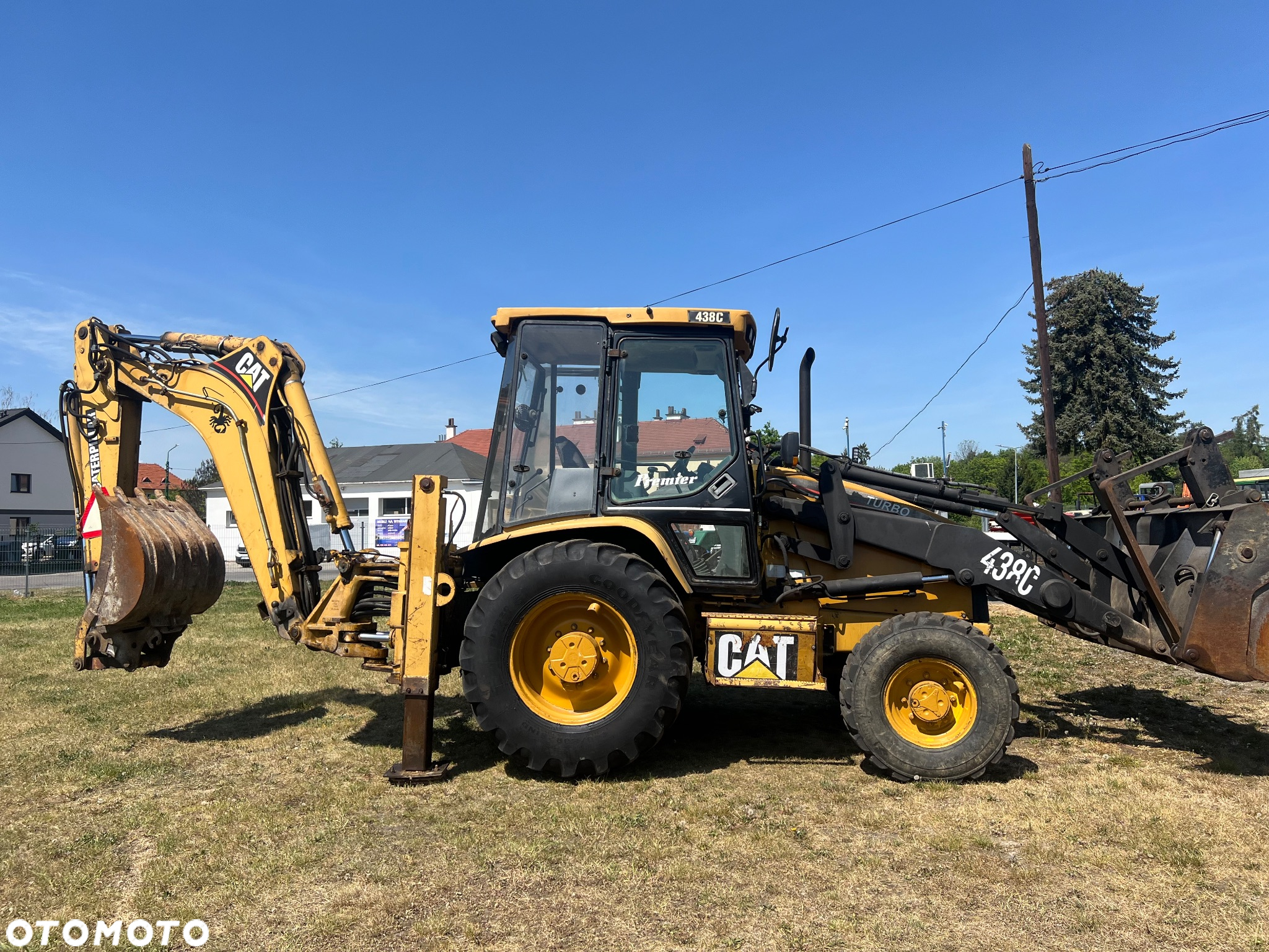 Caterpillar 438C - 3