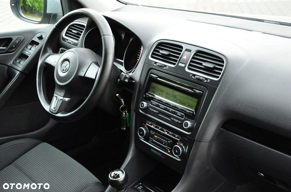 Volkswagen Golf - 27