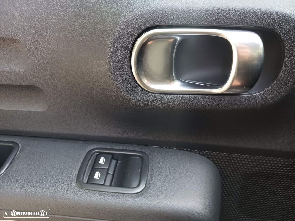 Citroën C3 1.2 PureTech Plus - 21