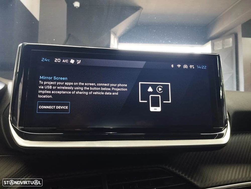 Peugeot 2008 1.2 PureTech Allure — fotografia 32