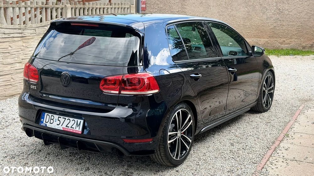 Volkswagen Golf 2.0 GTI DSG - 12