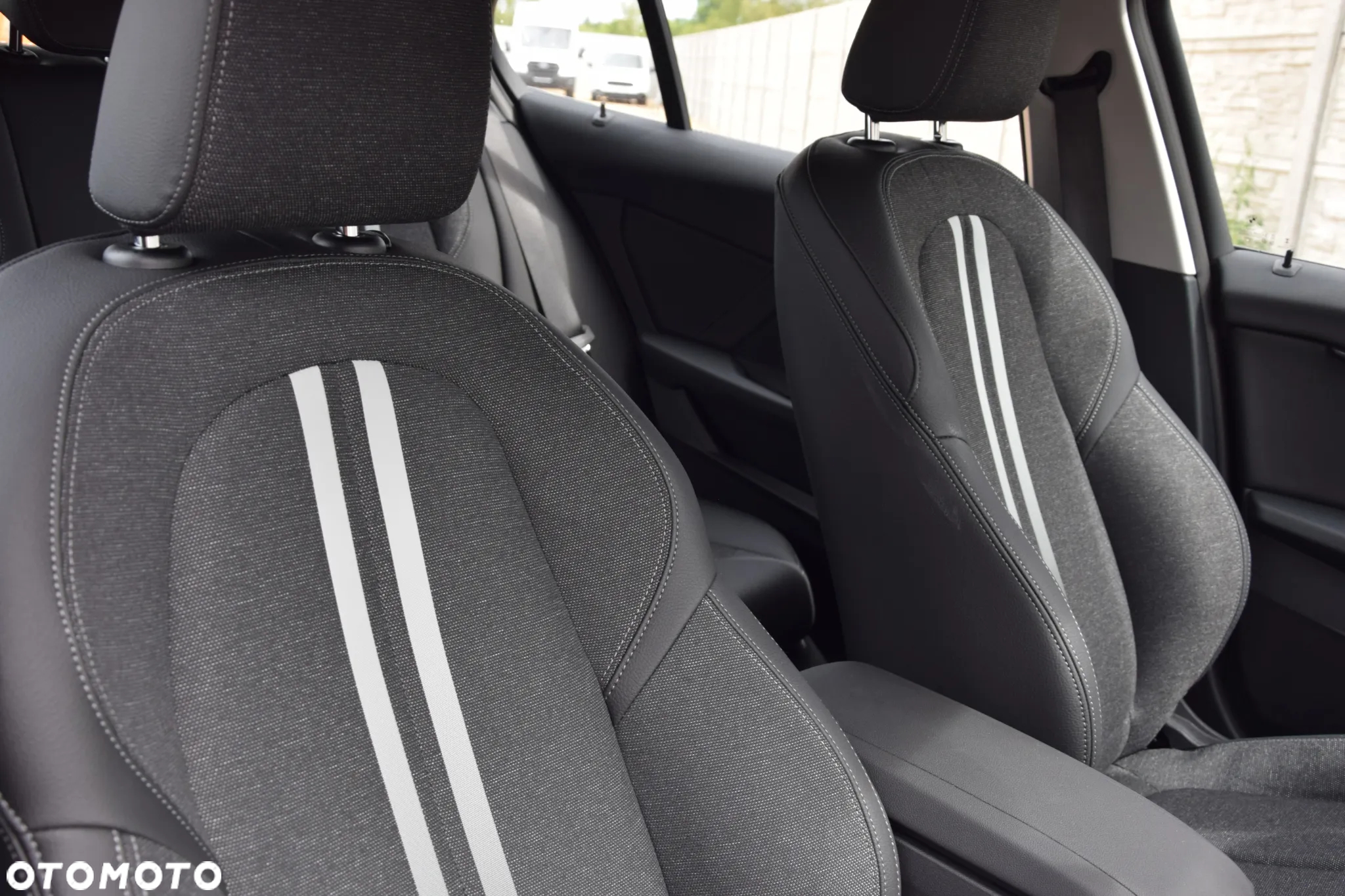 BMW Seria 1 118i Sport Line - 6